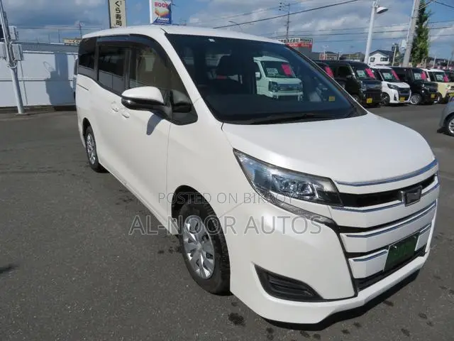 Toyota Noah 2021 Pearl