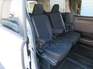 Toyota Noah 2021 Pearl