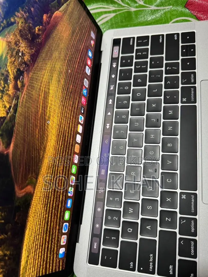 Laptop Apple MacBook Pro 2018 16GB Intel Core i5 SSD 256GB