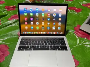 Laptop Apple MacBook Pro 2018 16GB Intel Core i5 SSD 256GB