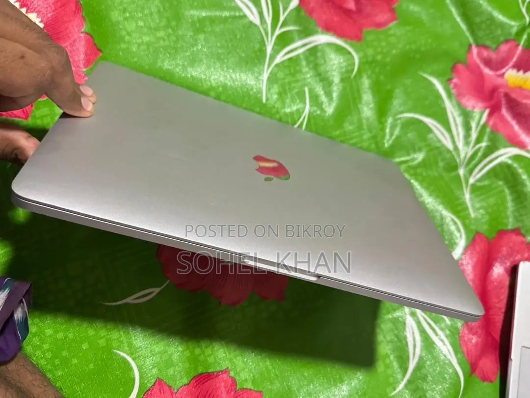 Laptop Apple MacBook Pro 2018 16GB Intel Core i5 SSD 256GB