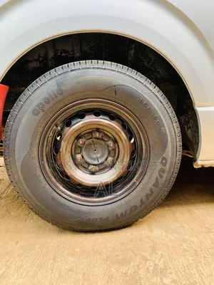 Toyota HiAce 2017 Silver