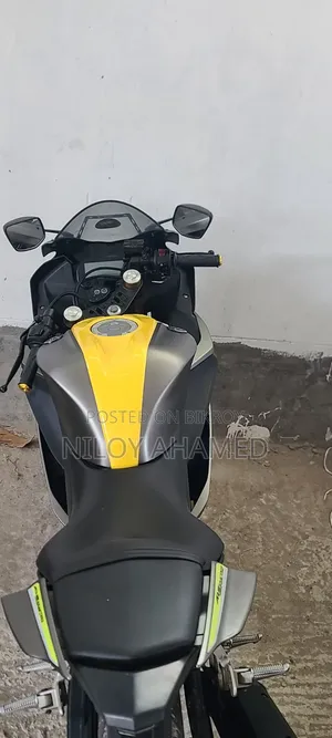 ইয়ামাহা আর১৫ ভি৩ ২০২১ গ্রে