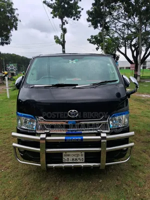 Toyota HiAce 2010 Black