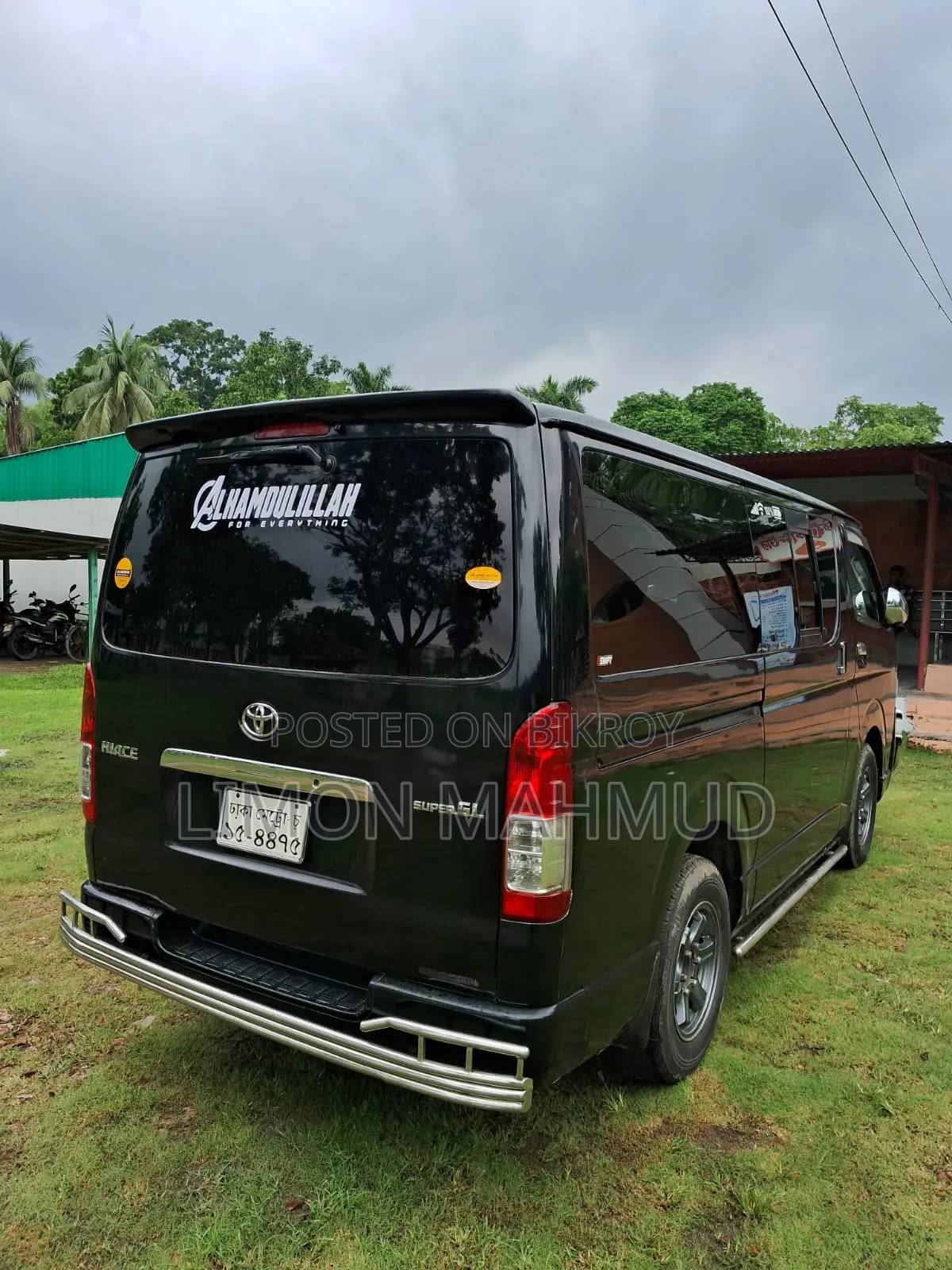 Toyota HiAce 2010 Black