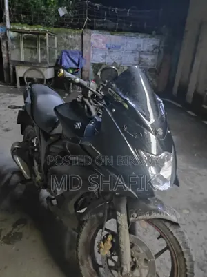 সুজুকি জিক্সার এসএফ ২০১৯ ব্ল্যাক