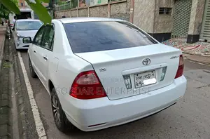 টয়োটা করোল্লা ২০০৫ হোয়াইট
