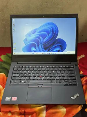 Laptop Lenovo ThinkPad E495 16GB AMD Ryzen 7 HDD+SSD 2T