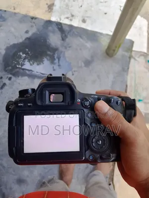 Canon 6d Mark Ii ক্যামেরাটি বিক্রি করা হবে৷