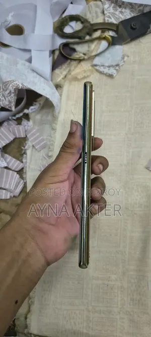 Infinix Note 40 Pro 256 GB Yellow