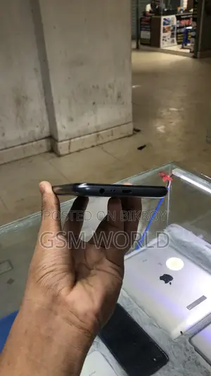 রিয়েলমি সি১২ ৩২ জিবি ব্ল্যাক