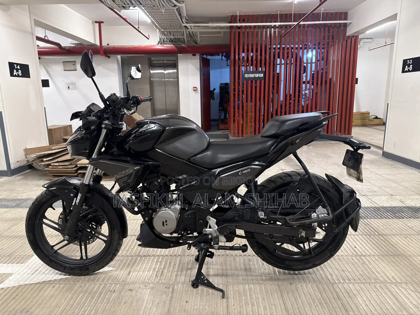 Hero Xtreme 125R 2024 Black