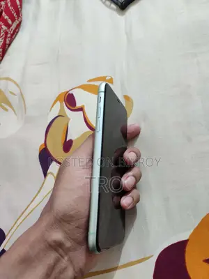 আইফোন ১১ ডিসপ্লে