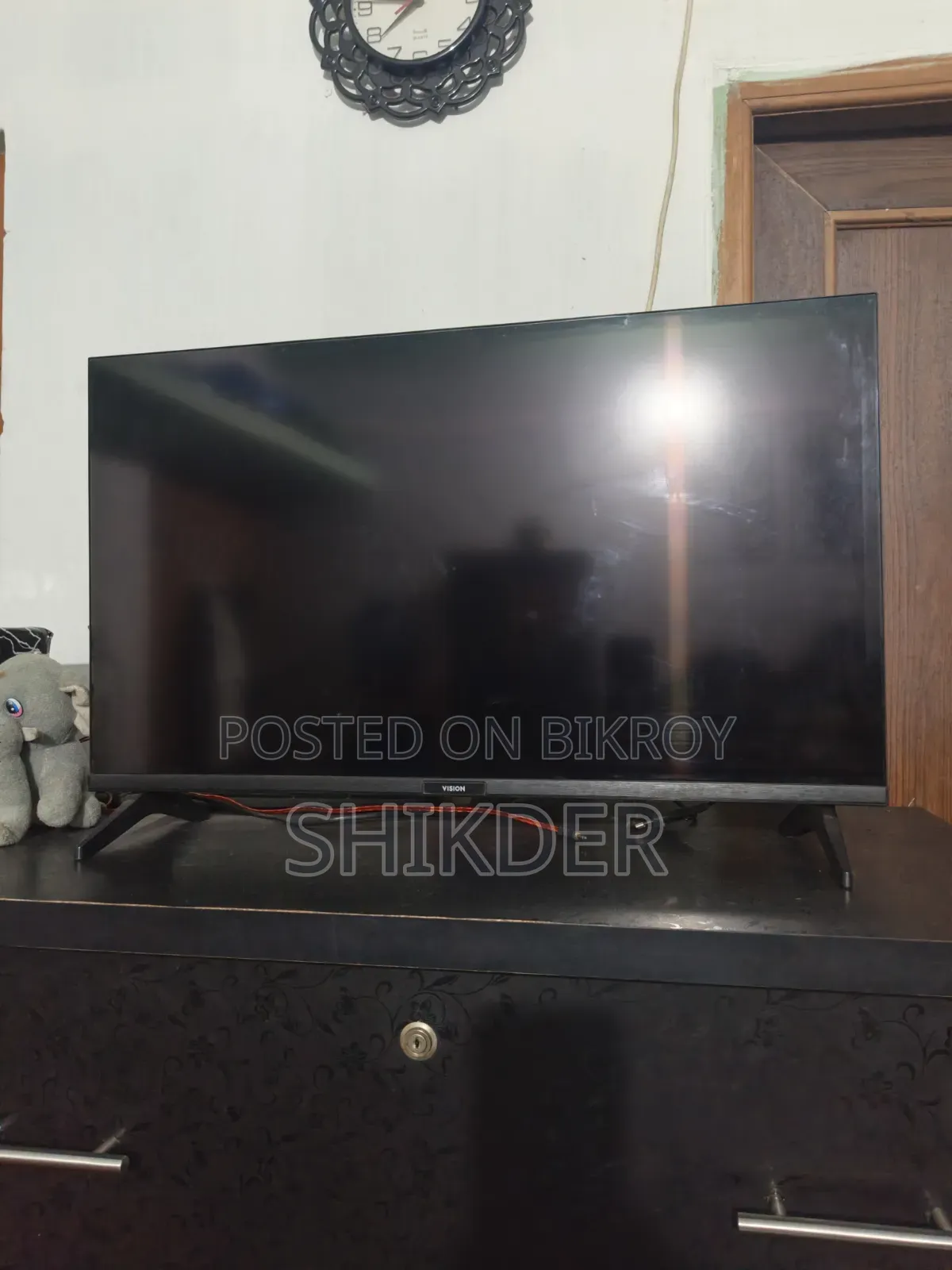 Vision Company 32" TV Fresh