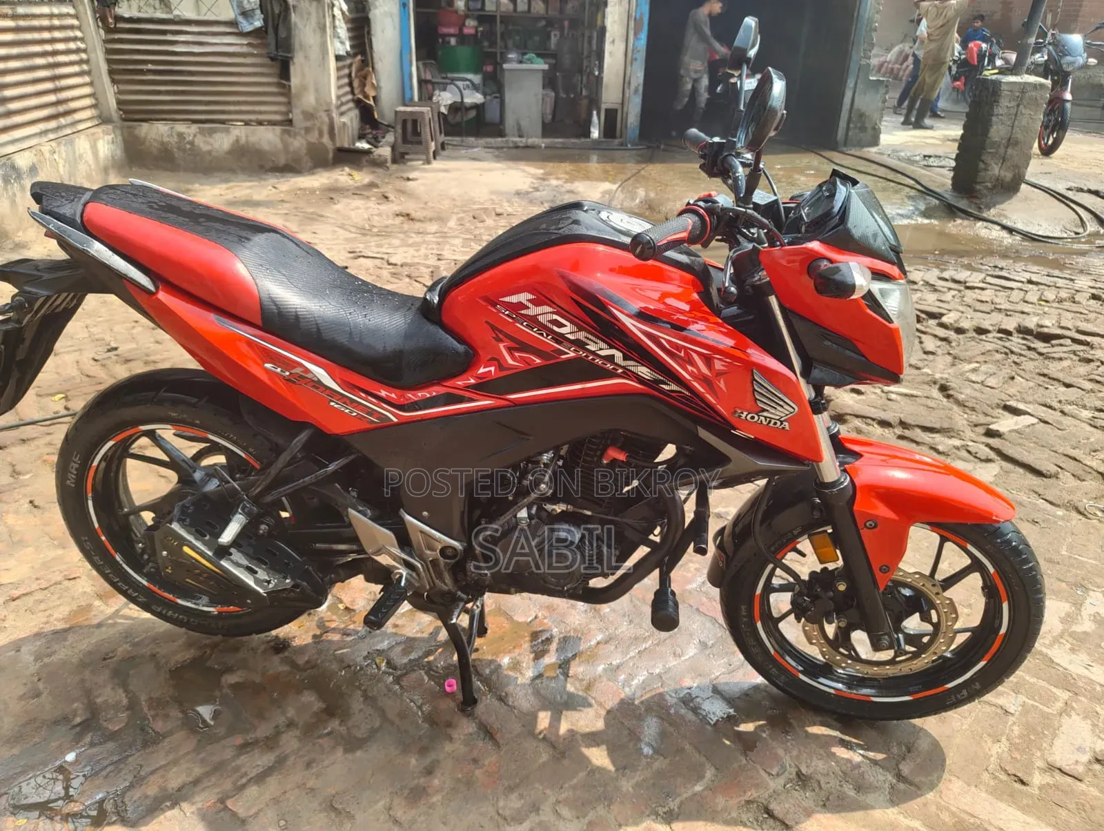 Honda Hornet 2018 Red