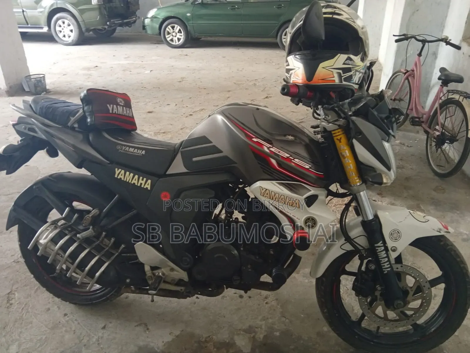 ইয়ামাহা এফজেড ২০১৭ গ্রে