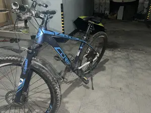 মোটরসাইকেল ২০২৪ নীল