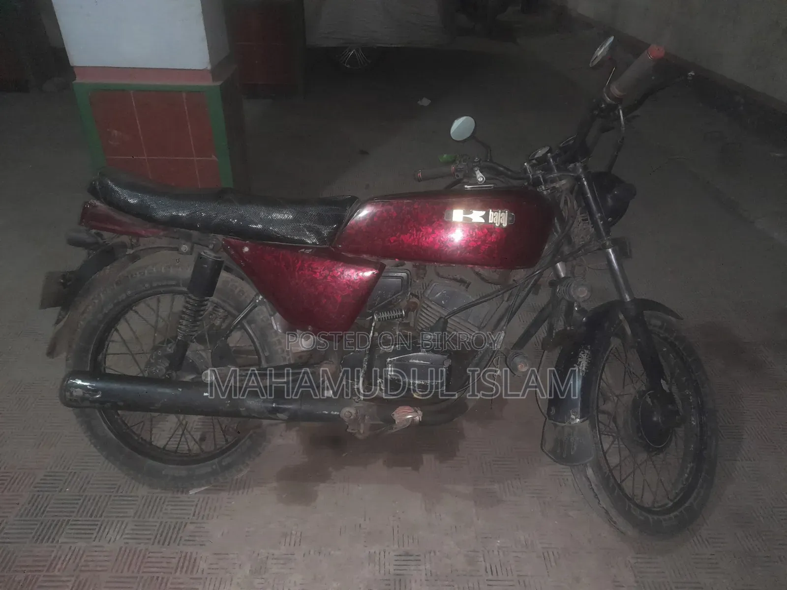 Bajaj 1986 Red