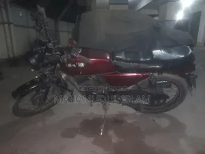 Bajaj 1986 Red