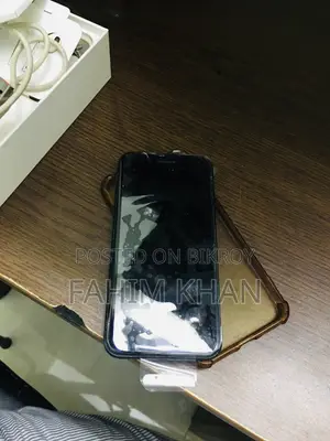 Apple iPhone 7 32 GB Black