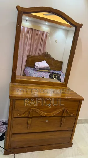 Furniture used for 2 years, brand new, you can see it in person.