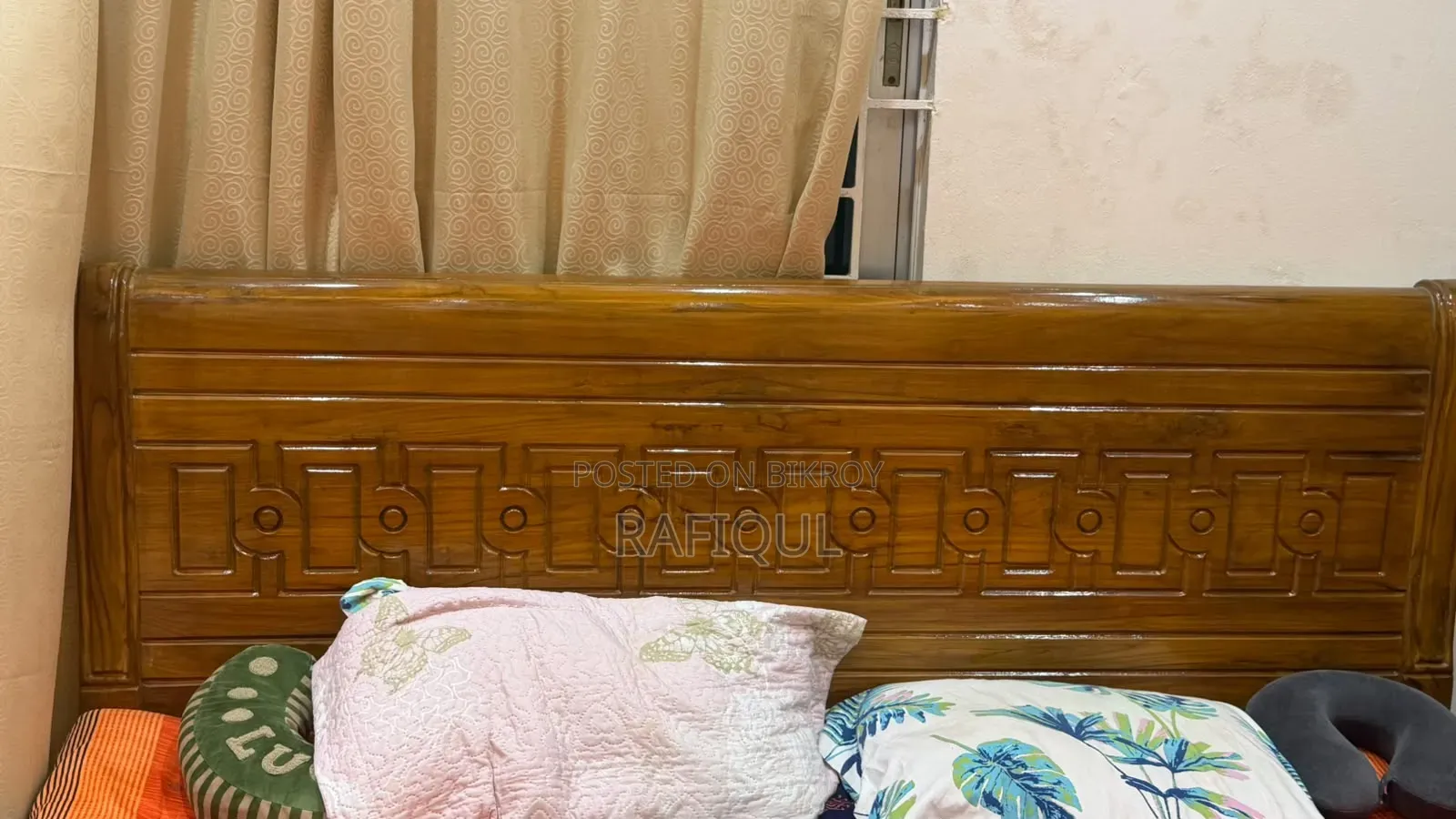 Furniture used for 2 years, brand new, you can see it in person.