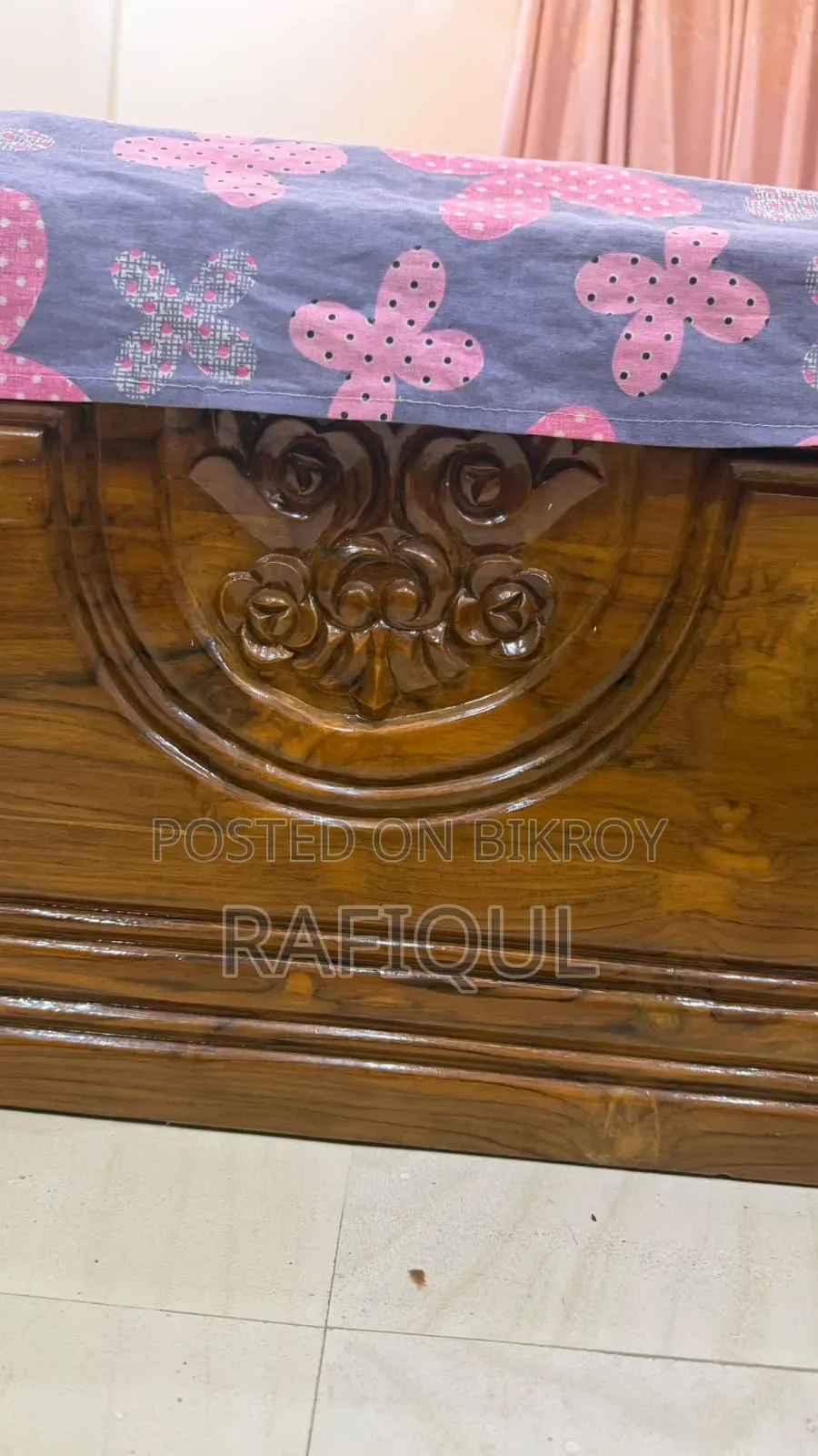 Furniture used for 2 years, brand new, you can see it in person.