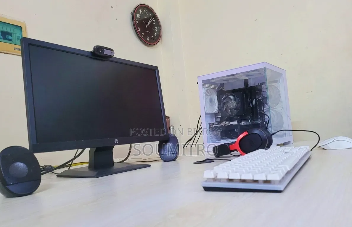Desktop Computer 16GB AMD Ryzen SSD 500GB