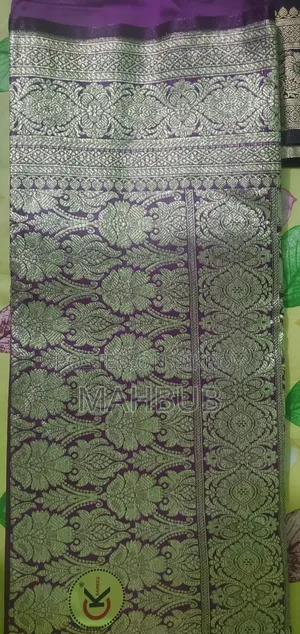 বেনারশি শাড়ী