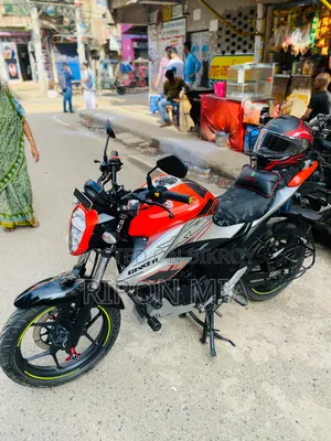 Suzuki Gixxer 2024 Orange
