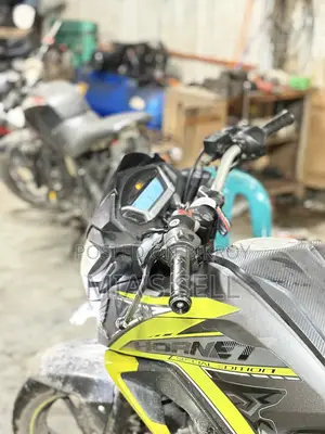 Honda Hornet 2024 Green