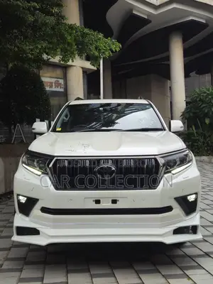 টয়োটা ল্যান্ড ক্রুজার প্রাডো ২০২১ সাদা
