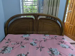 কাঠের খাট
