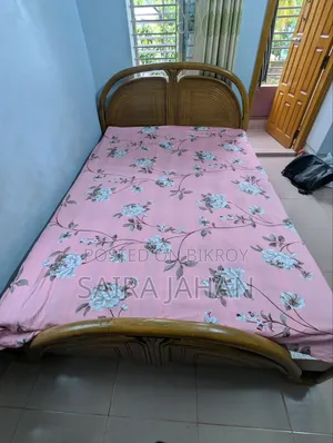 কাঠের খাট