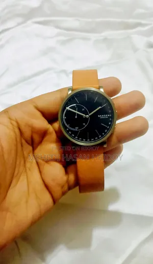 স্কাগেন কানেক্টেড হাইব্রিড স্মার্টওয়াচ — ভালো অবস্থা!
