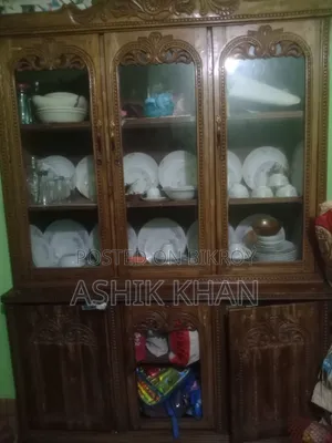 Mahogany Wood Showcase