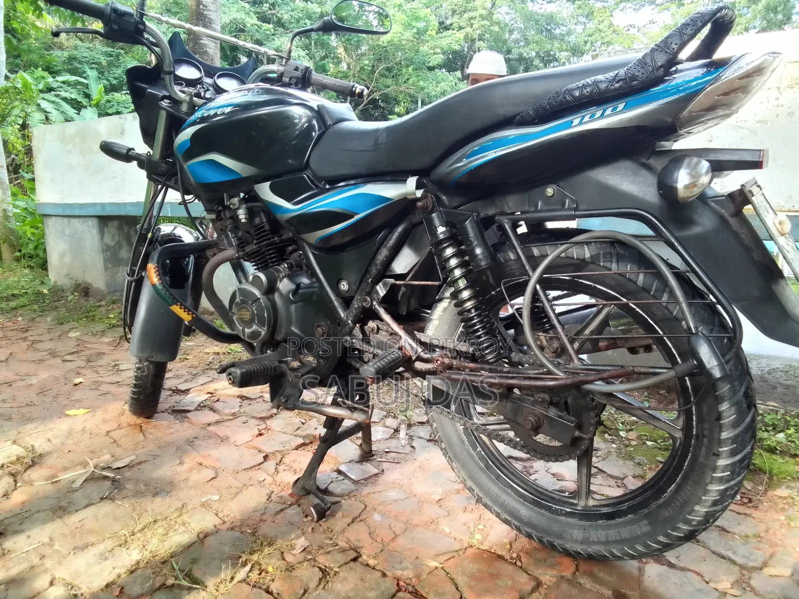 বাজাজ ডিসকভার ১০০ ২০১৩ নীল