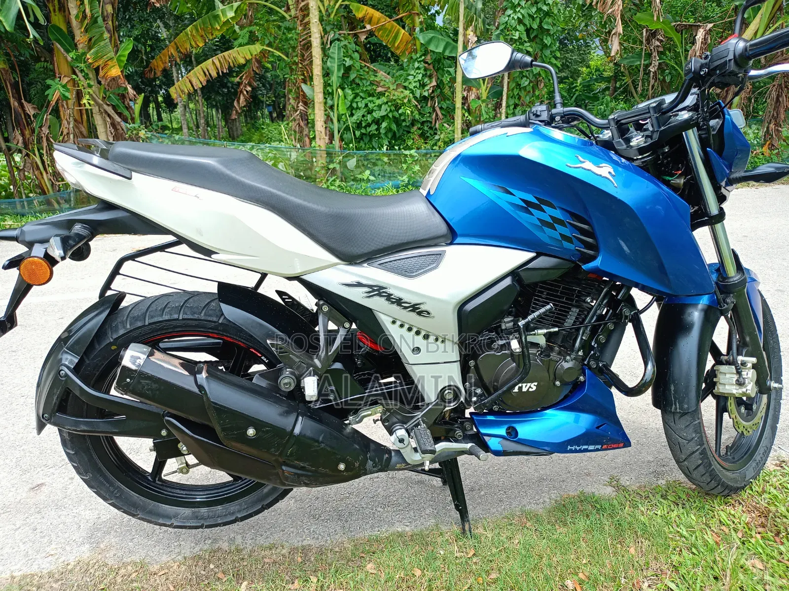 TVS Apache 160 4V 2024 Blue