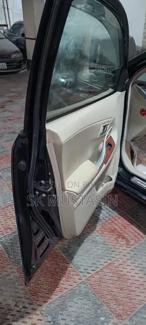 Toyota Premio 2011 Black