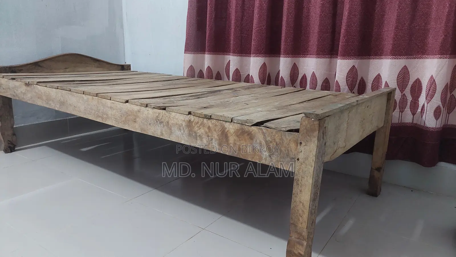 Single bed or choki