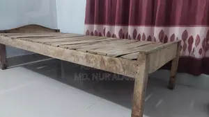Single bed or choki