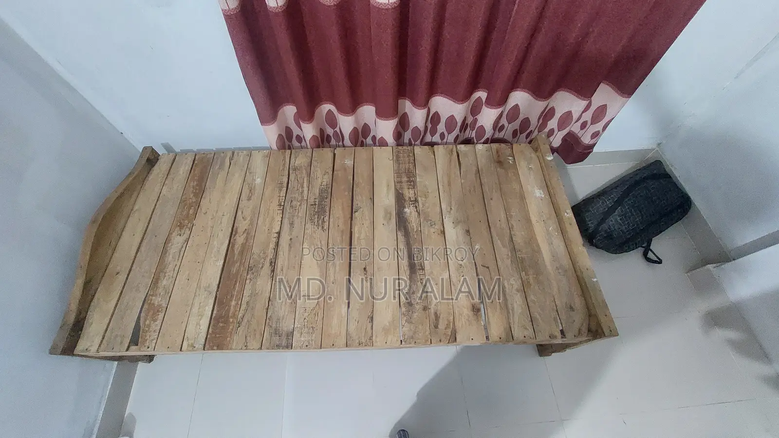 Single bed or choki