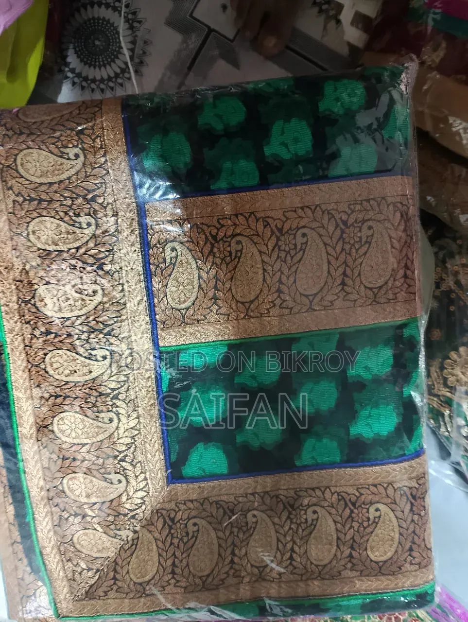 মাত্র ৫০০ টাকা, স্টক ক্লিয়ারেন্স অফার।