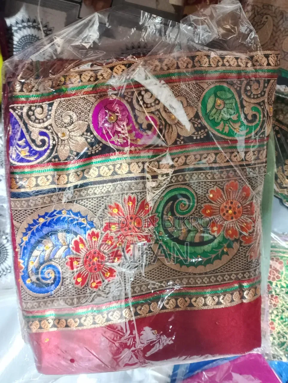 মাত্র ৫০০ টাকা, স্টক ক্লিয়ারেন্স অফার।