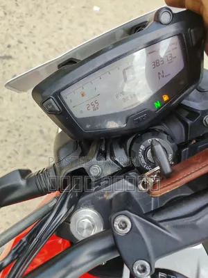 TVS Apache RTR 160 4V 2026 Red