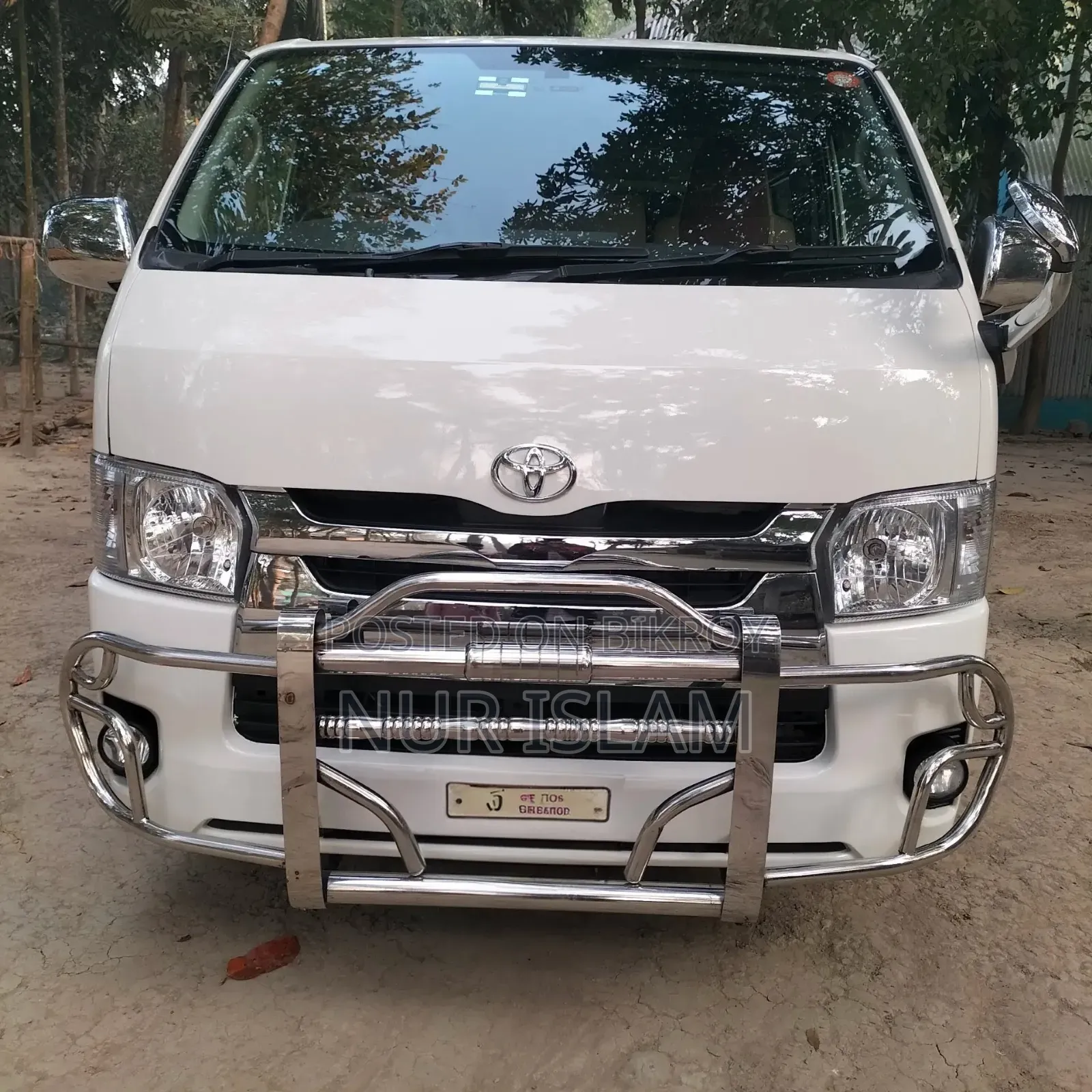 New Toyota HiAce 2010 White