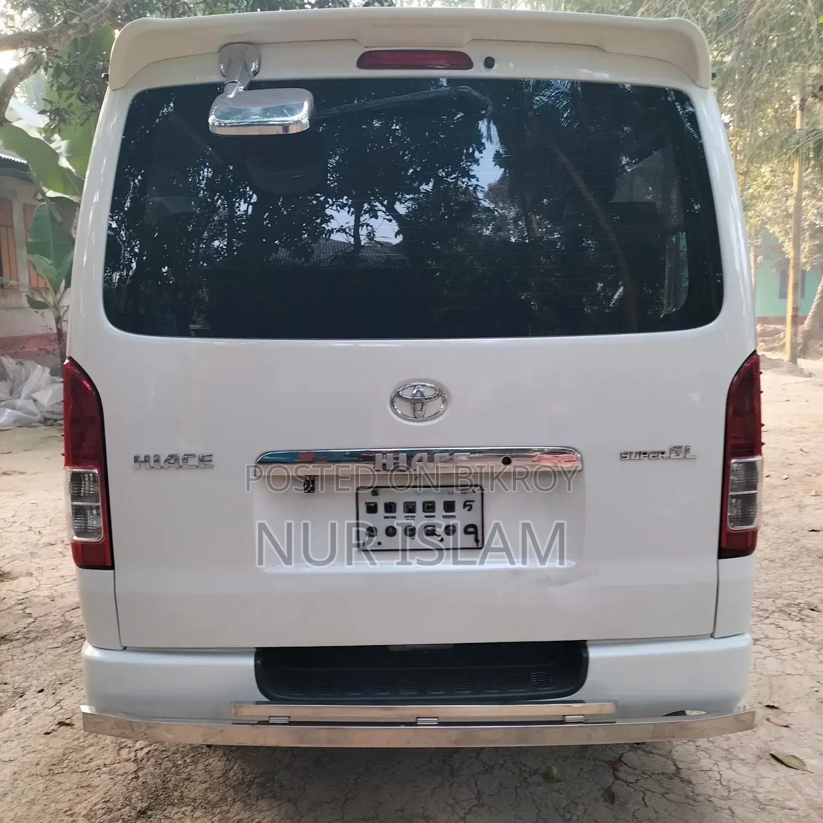 New Toyota HiAce 2010 White