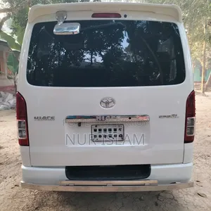 New Toyota HiAce 2010 White