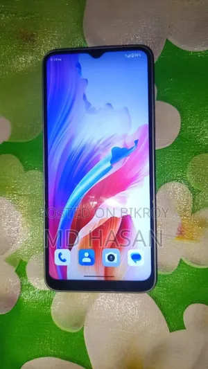 ভিলেন ৪ জিবি হোয়াইট