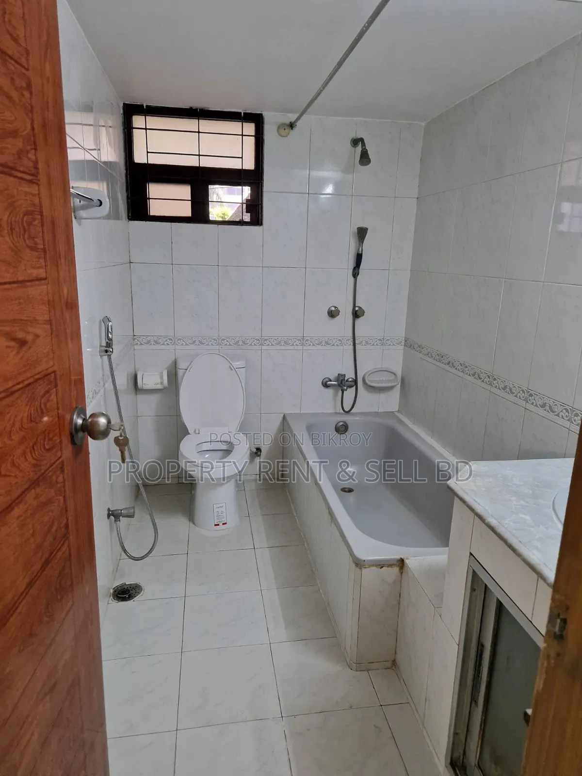 Furnished 3 Bedroom Apartment in Property Rent Sell, Banani for Rent